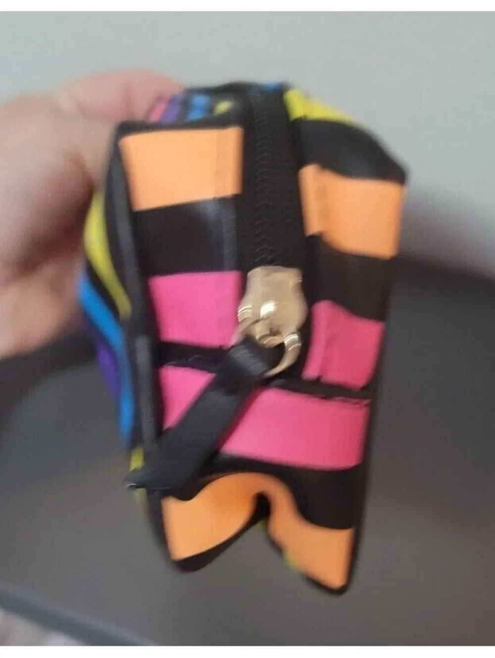 VICTORIAS SECRET COSMETIC MAKEUP ZIPPERED POUCH CASE LOGO STRIPED MULTICOLOR